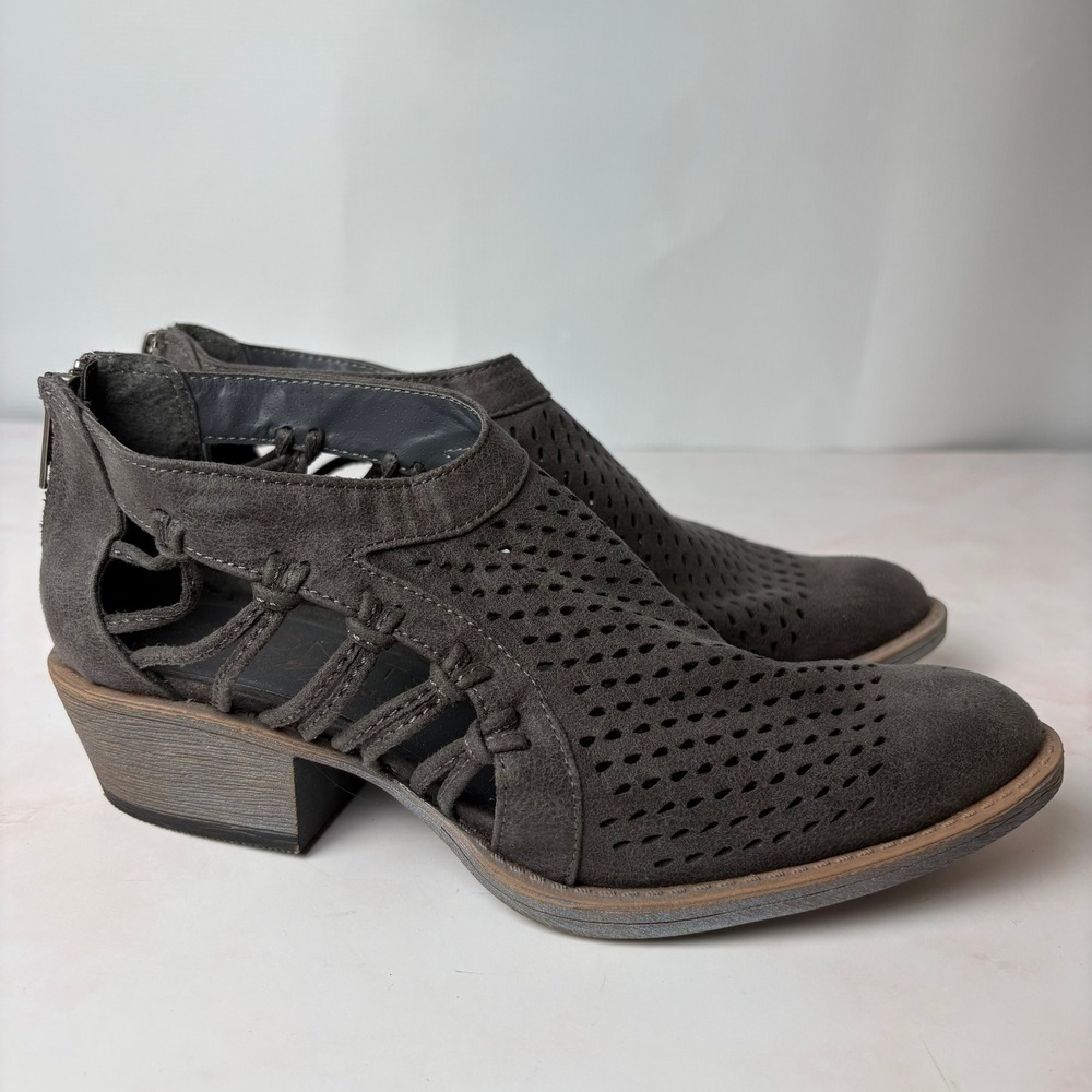 Coconuts by Matisse Womens Grey Perforated Cut Out Ankle Booties Size 6M